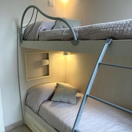 Casa Vico Delle Isole Apartment *